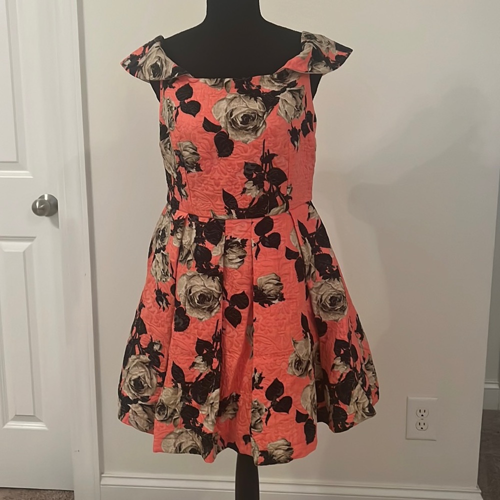 Top shop floral mini dress with back zipper
